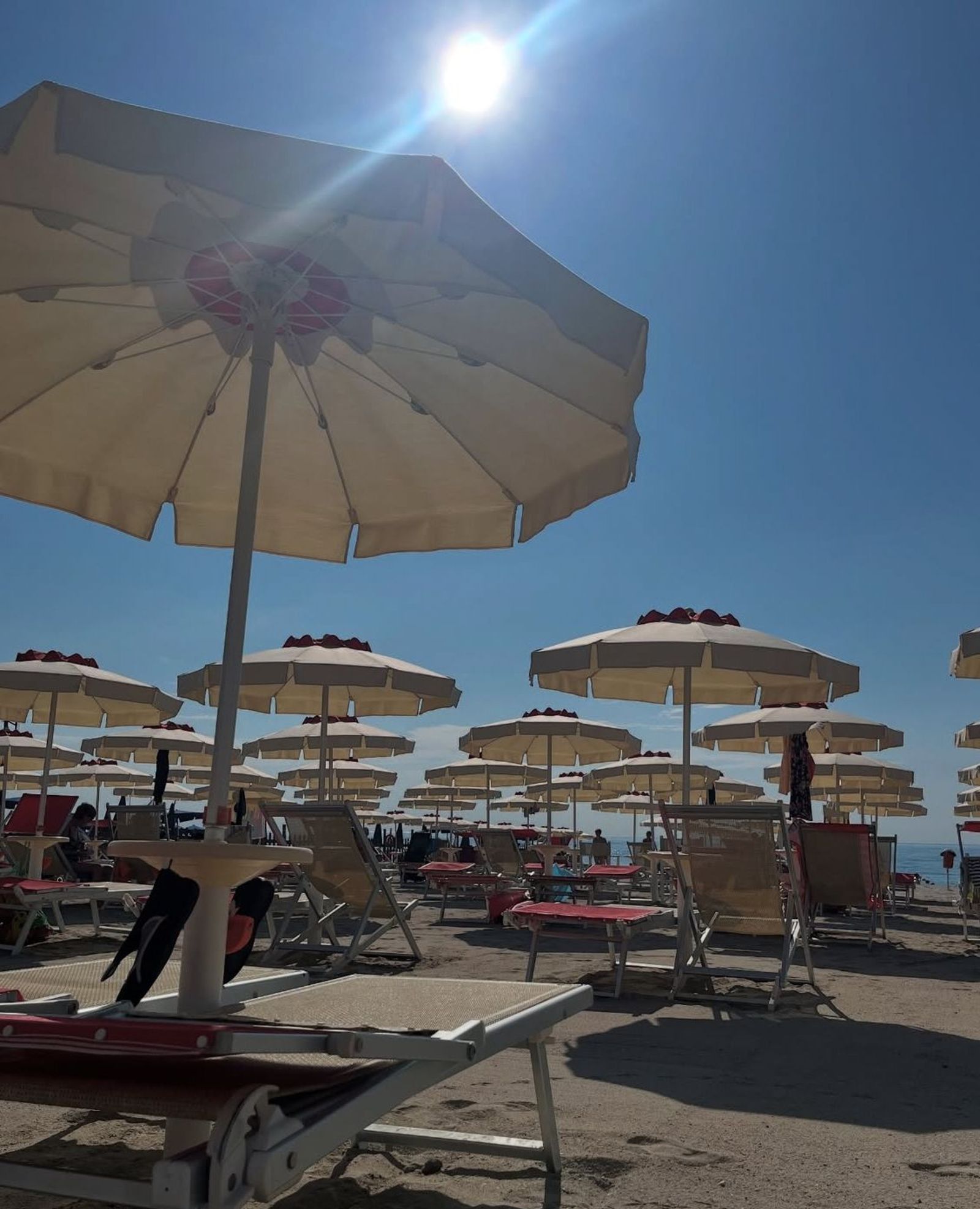 Bagni Antille sas, stabilimento balneare a Borghetto Santo Spirito