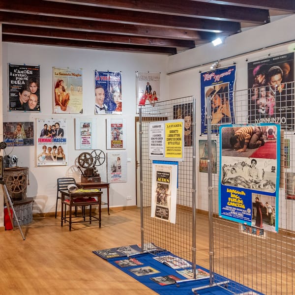 Quadri di cinema: manifesti e locandine dei film che ci hanno fatto sognare